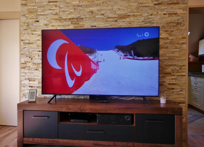 Fewo Steingrotte - sorry für das etwas zu kleine TV!