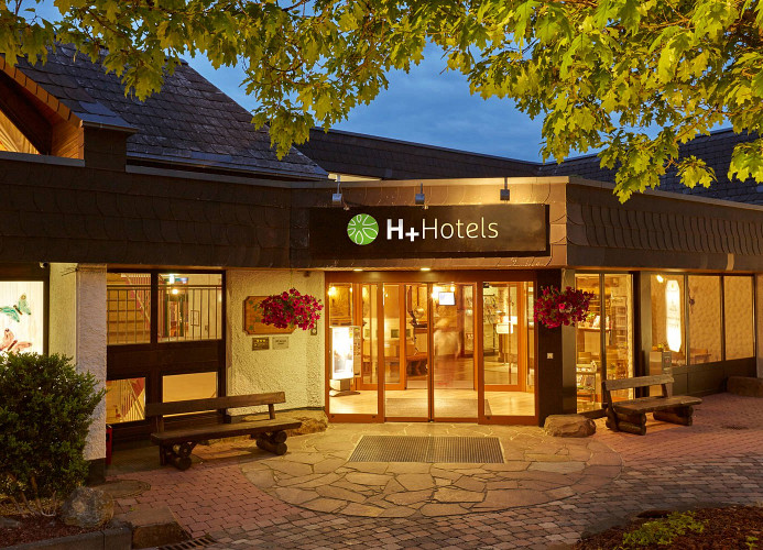 Nachbarhaus H+ Hotel Usseln (ehem. Ramada) nur 100m  