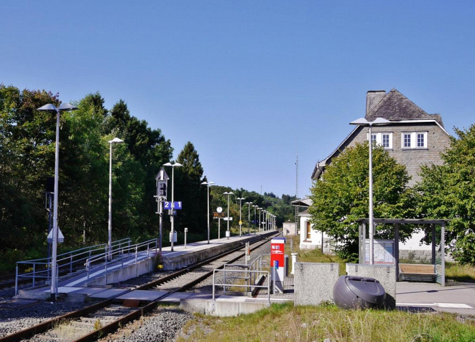 Bus & Bahn kostenlos mit Ihrer Sauerland-Card ab Bahnhof Usseln