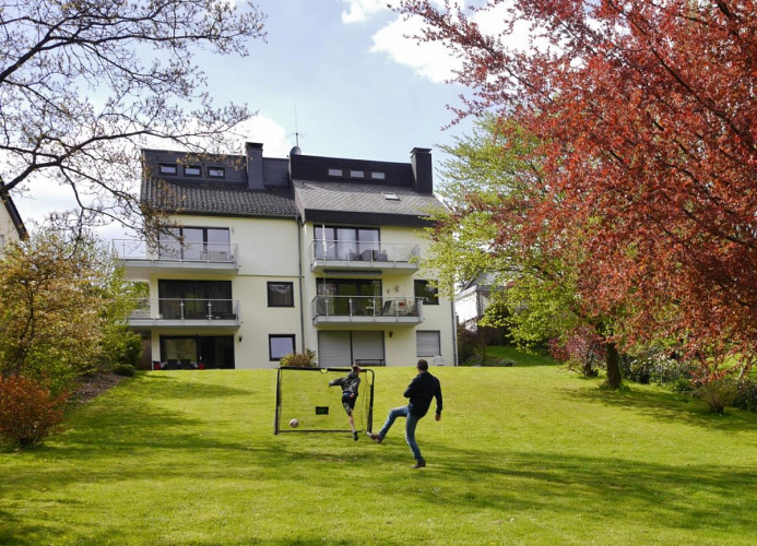 Fewo Diemelgarten**** - Garten mit Spielwiese