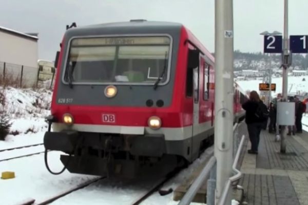 SKISPRINGEN - ANREISE/ABREISE MIT DEM ZUG