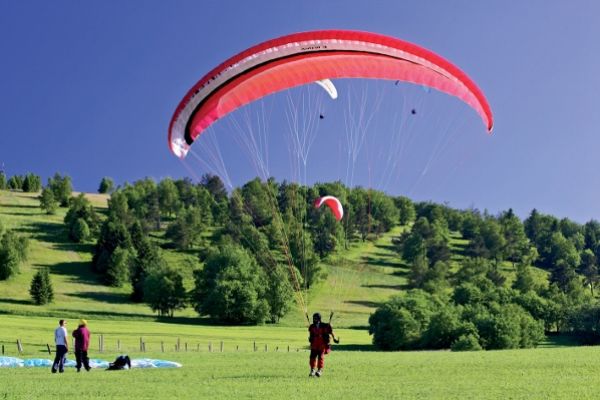 GLEITSCHIRMFLIEGEN  IM  SAUERLAND