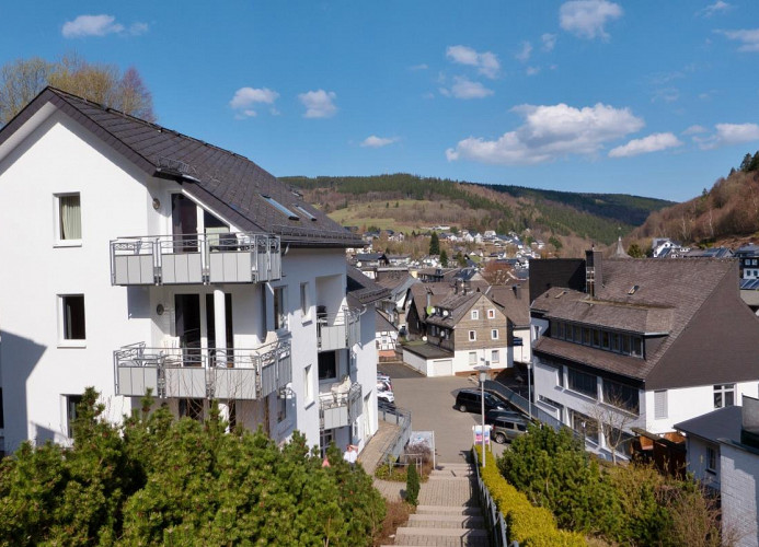 Fewo No.43 (links Haus - rechts Rathaus )