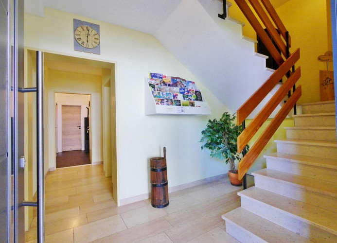 Upland Apartments - Treppenhaus