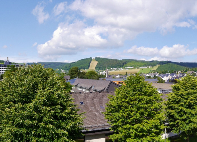 Aussicht - (für volles Panorama bitte aufs Bild klicken)