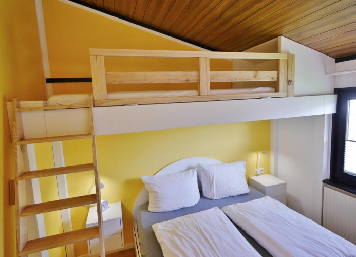 5. Hochbett-Schlafplatz für ein Kind -  - Ferienhaus Diemelquelle