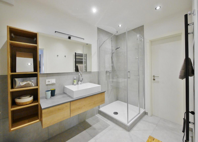 Modernes Duschbad - Fewo Bergzauber 2****