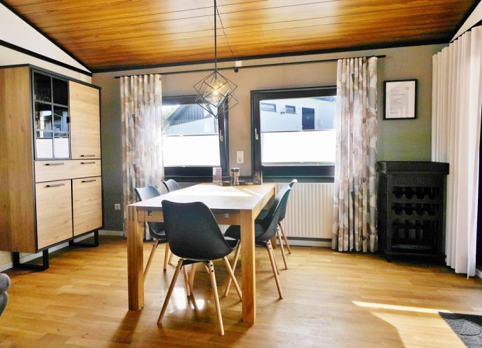 Essbereich innen - Ferienhaus Diemelquelle****