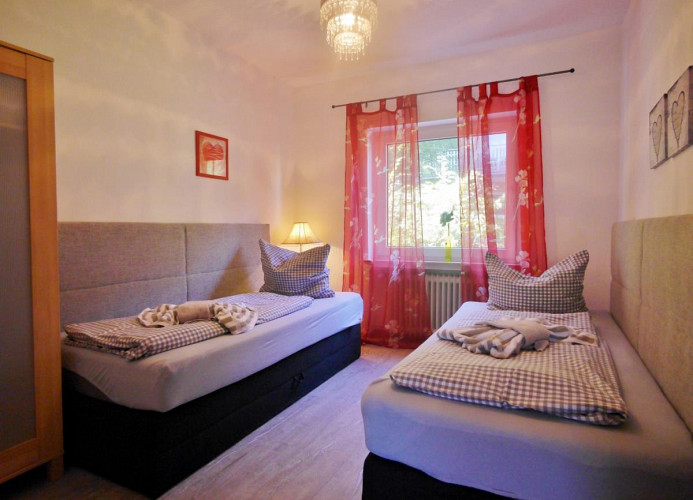 Schlafzimmer2 - Q12 Fewo LIEBE***