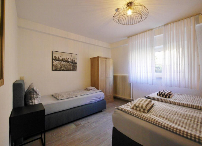 Zusätzl. Einzelbett im Schlafzimmer - Q12 Fewo HANG***
